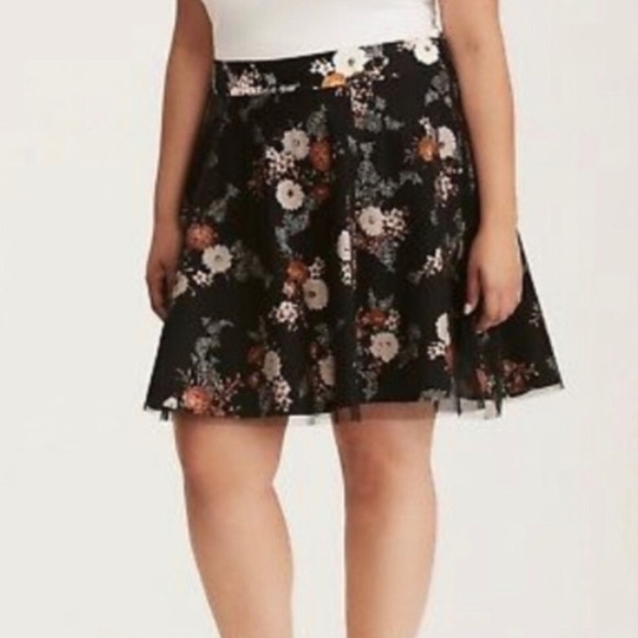 Torrid Floral Layered Tulle Skirt Size 00 - Picture 8 of 8
